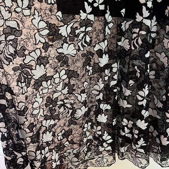 *New* without tags Dress the Population Embellished Gown - Picture 4 of 7